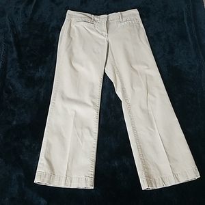Tommy Hilfiger size 6 Chino pants with Fla…